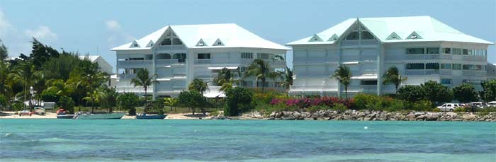 appartement de luxe Guadeloupe au bord du lagon saint francois, golf international 18 trous de guadeloupe à 150 mètres