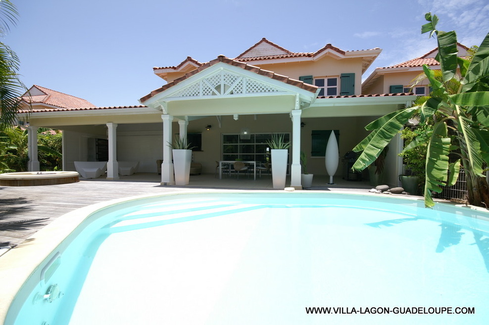 Villa luxe Guadeloupe les pieds dans l'eau